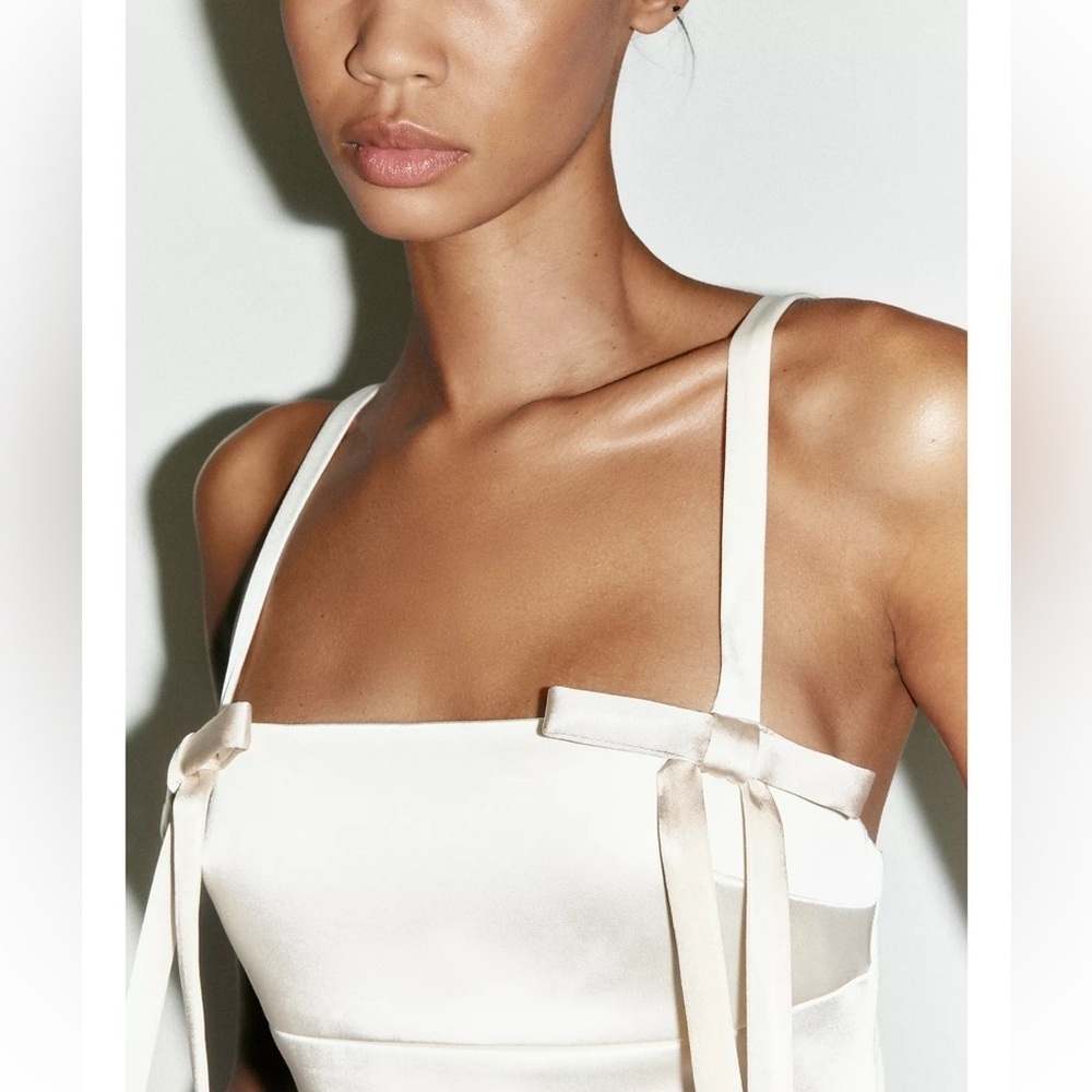 Zara Satin Bow Short Dress - Picture 3 of 8